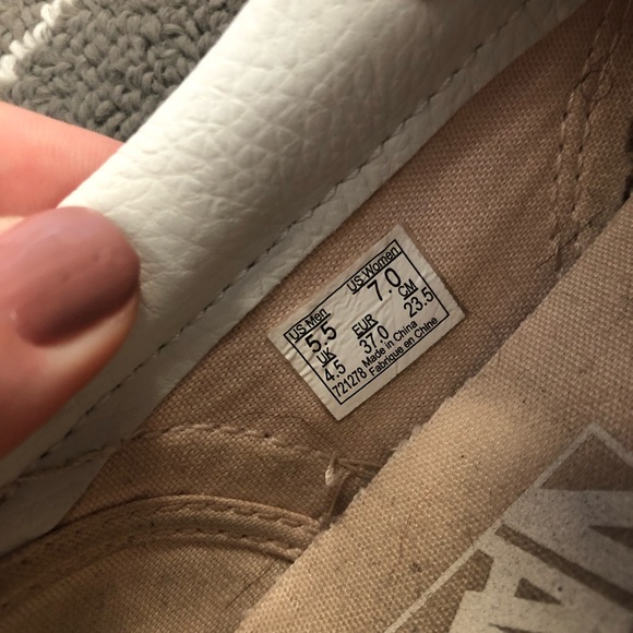 LAST CHANCE Vans Pink Leather Slip On - Picture 10 of 10